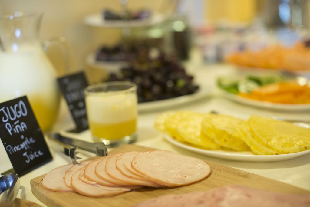 Hotel Lacolet Пунта Аренас Екстериор снимка